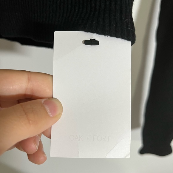 New! OAK + FORT Ribbed Cropped Turtleneck - Picture 3 of 3